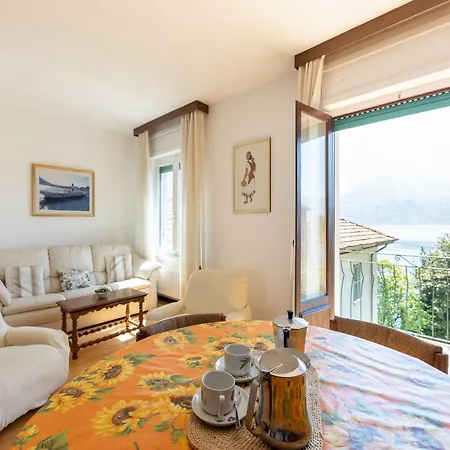 By Como, Cleaning Included * Acquaseria