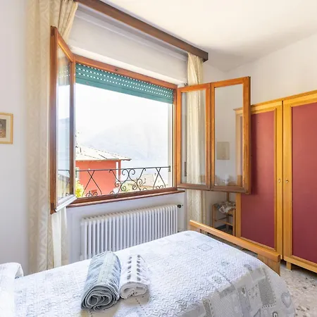 By Como, Cleaning Included