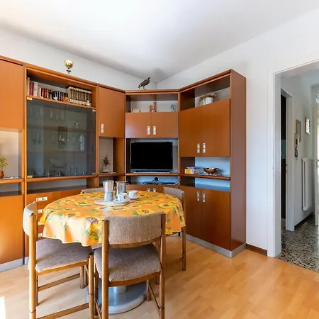 By Como, Cleaning Included אקסריה