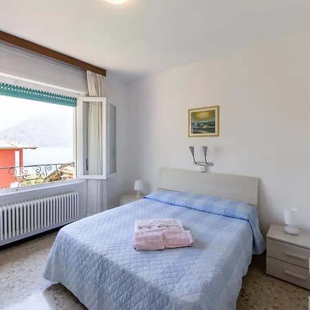 By Como, Cleaning Included * Acquaseria